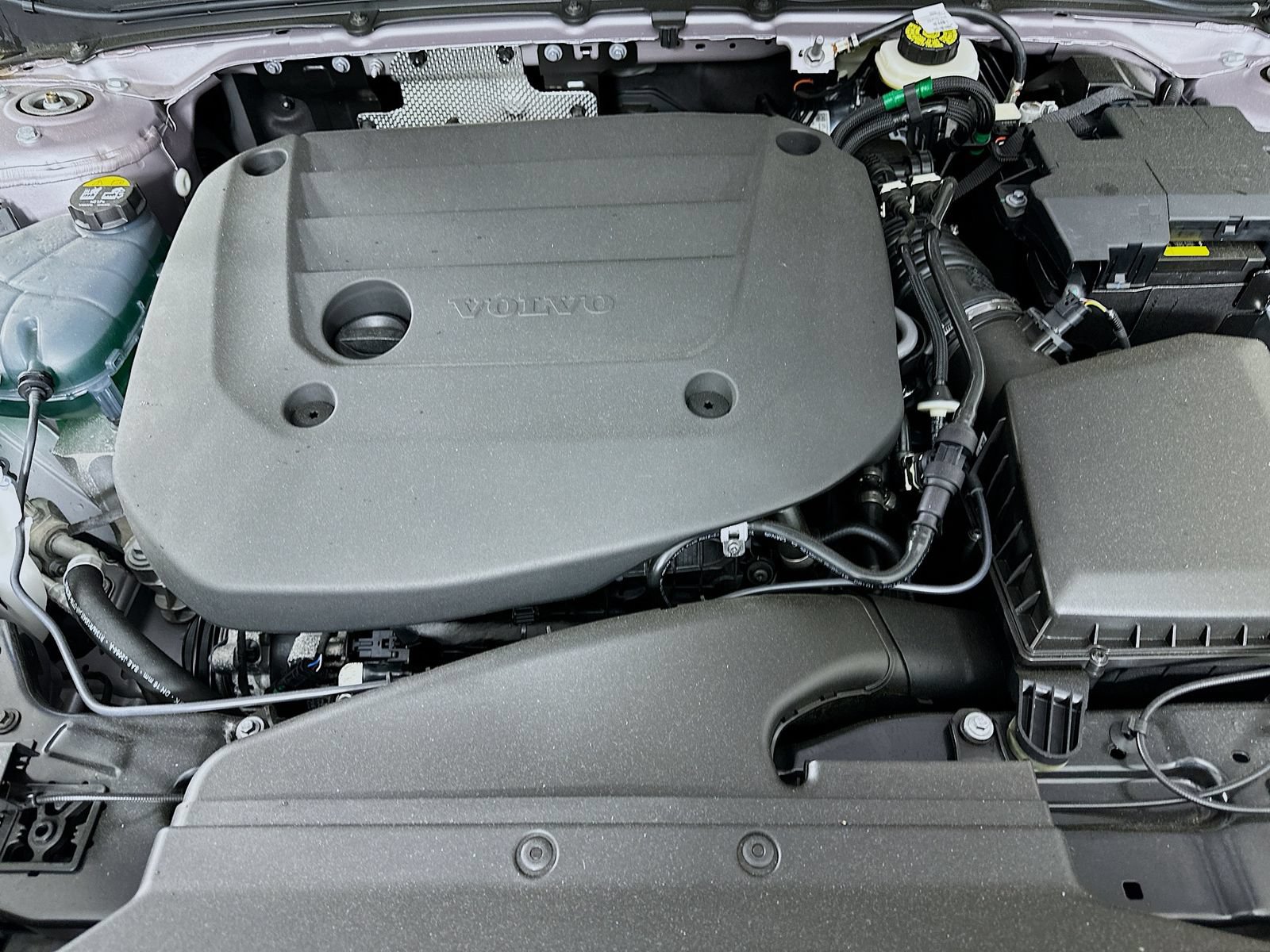 New 2026 Volvo XC40 B5 Ultra w/ Protection Package Premier AWD/4WD image 12