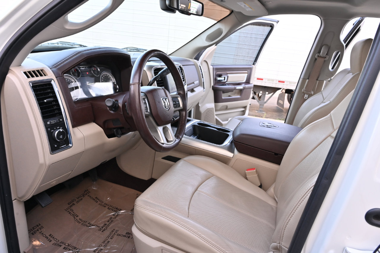 Used 2018 RAM 2500 Laramie w/ Convenience Group AWD/4WD image 11