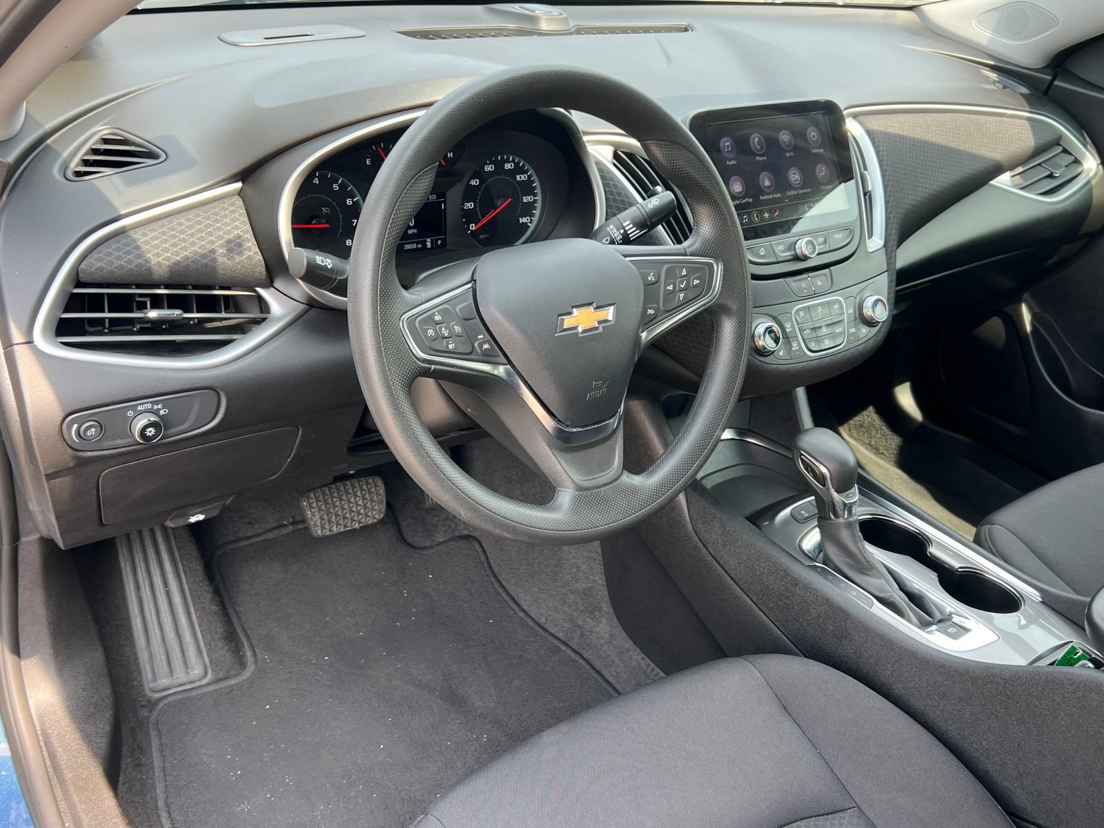 Used 2025 Chevrolet Malibu LT FWD image 15