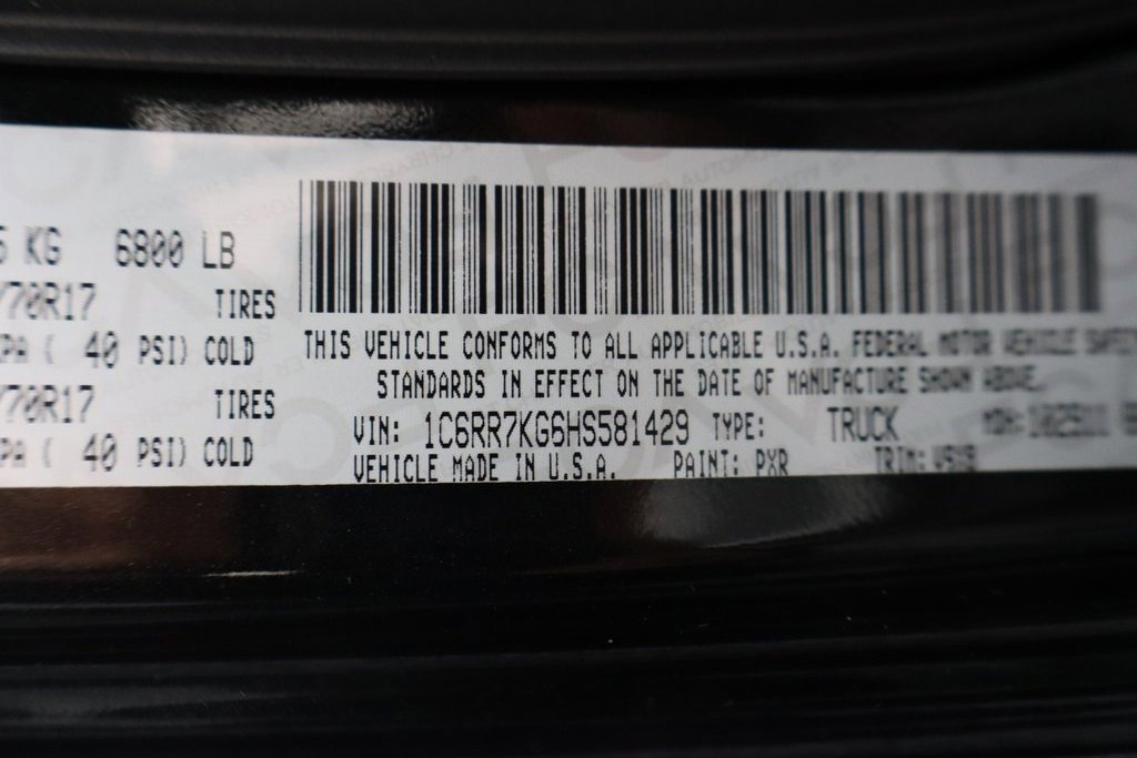 Used 2017 RAM 1500 Express image 32