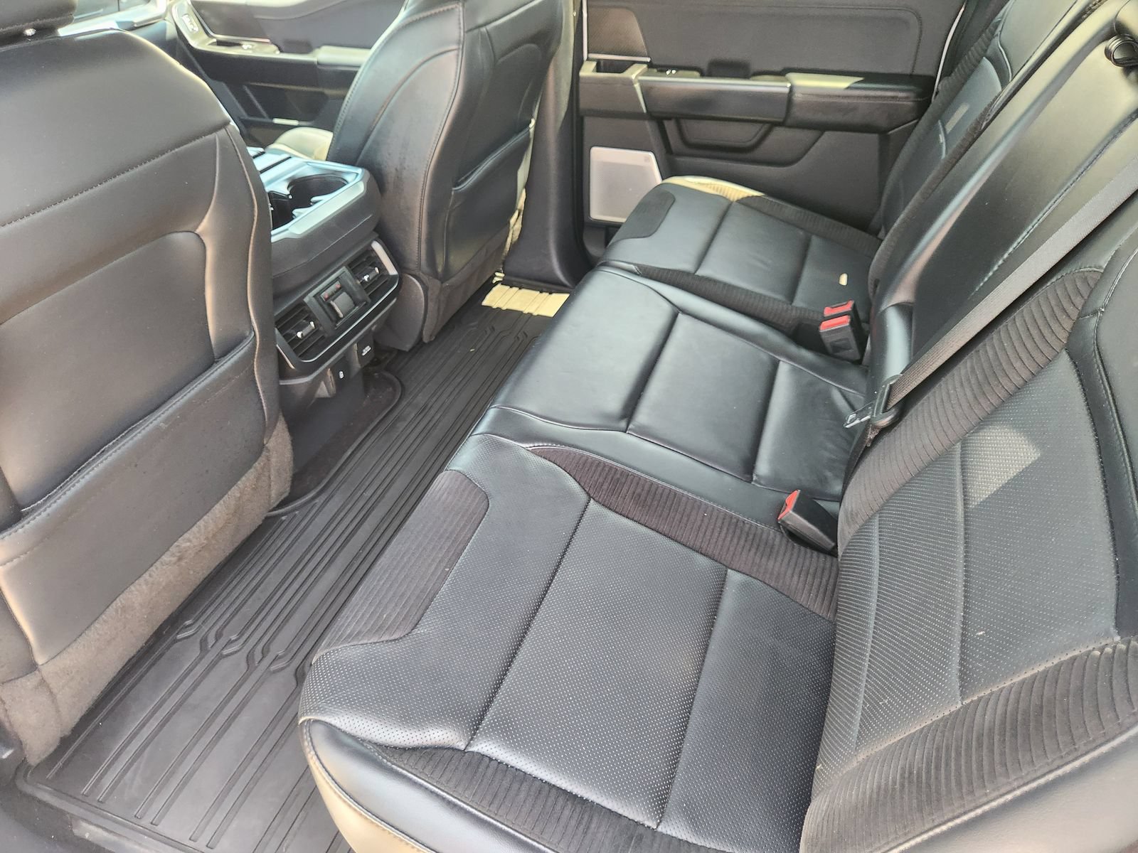 Used 2023 Ford F150 Raptor w/ Raptor Carbon Fiber Package AWD/4WD image 32