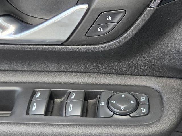 Used 2022 GMC Terrain AT4 w/ Tech Package AWD/4WD image 37