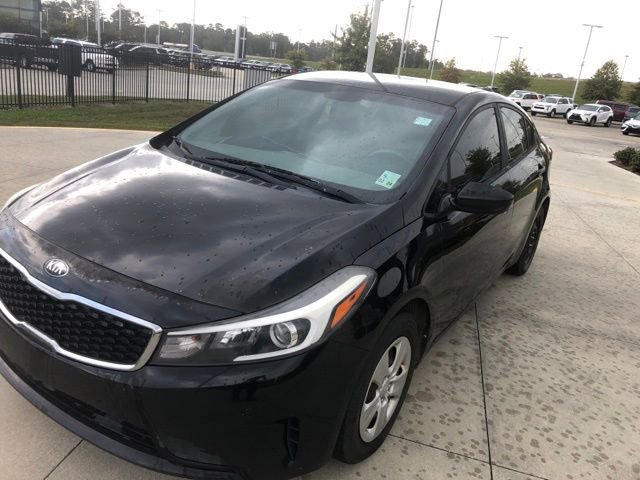 Used 2017 Kia Forte LX image 9