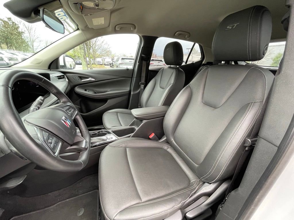 Used 2024 Buick Encore GX Sport Touring image 23
