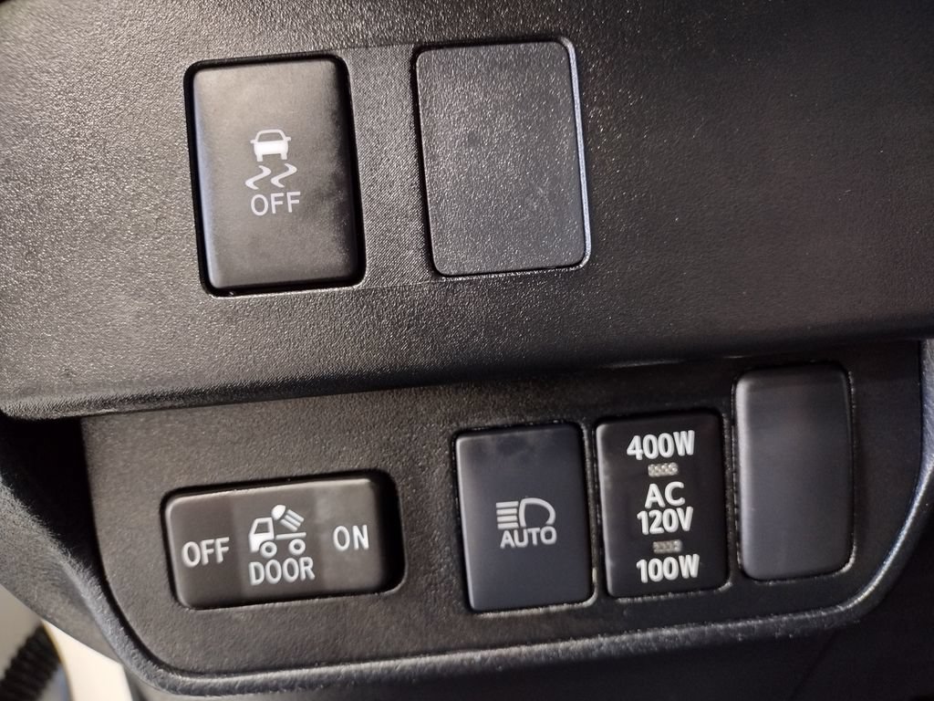 Used 2023 Toyota Tacoma TRD Off-Road AWD/4WD image 29