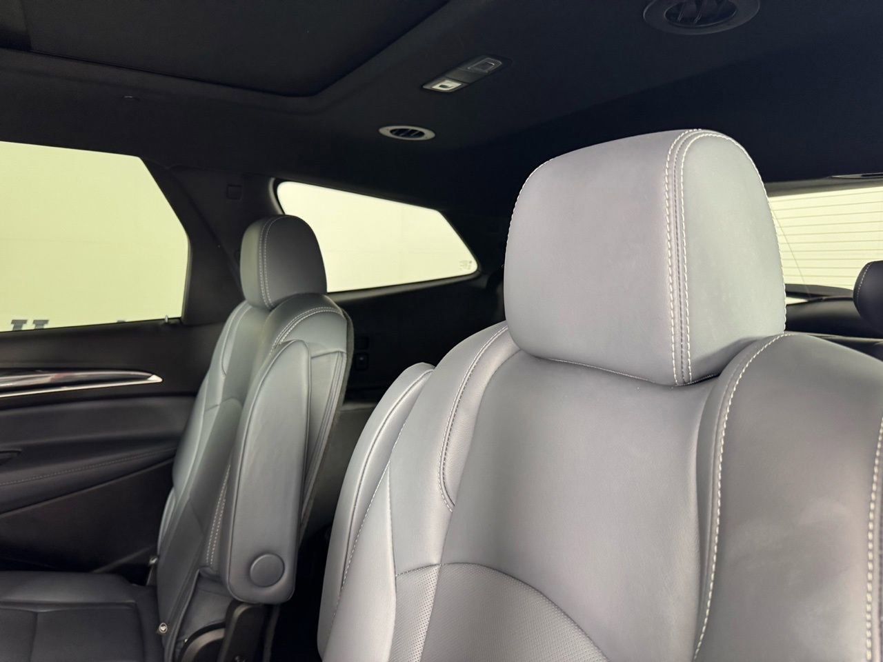 Used 2023 Buick Enclave Essence w/ Experience Buick Package image 27
