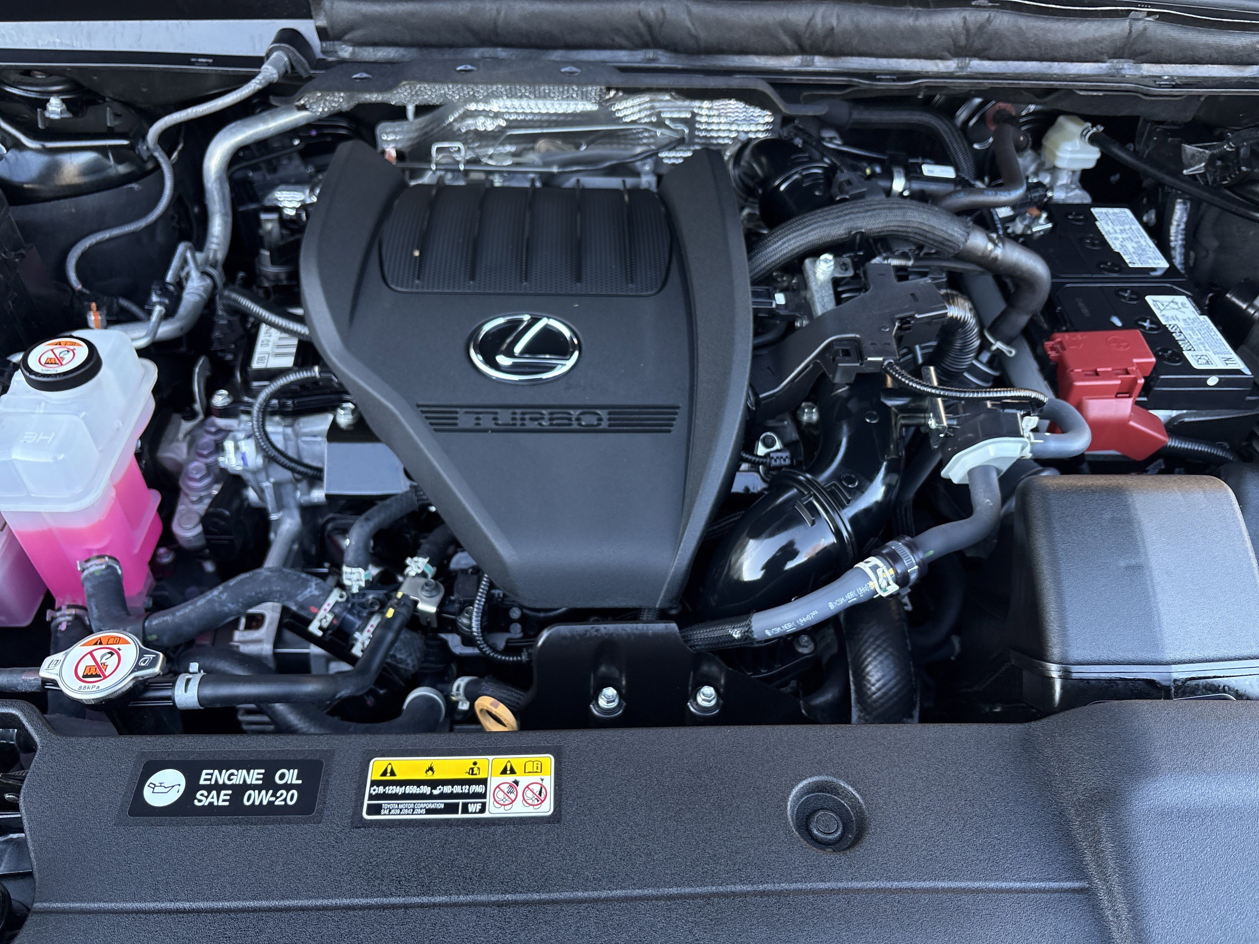 Used 2024 Lexus RX 350 Premium image 34