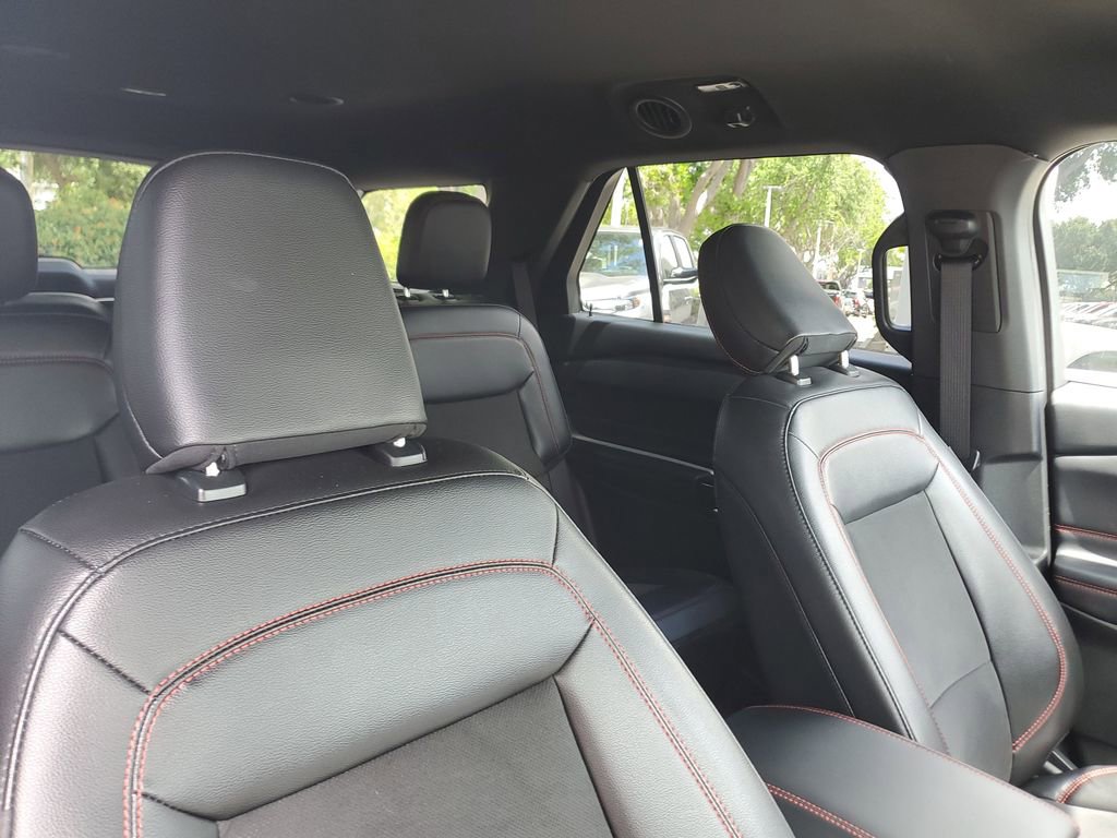 Used 2022 Ford Explorer ST-Line w/ Class IV Trailer Tow Package image 26