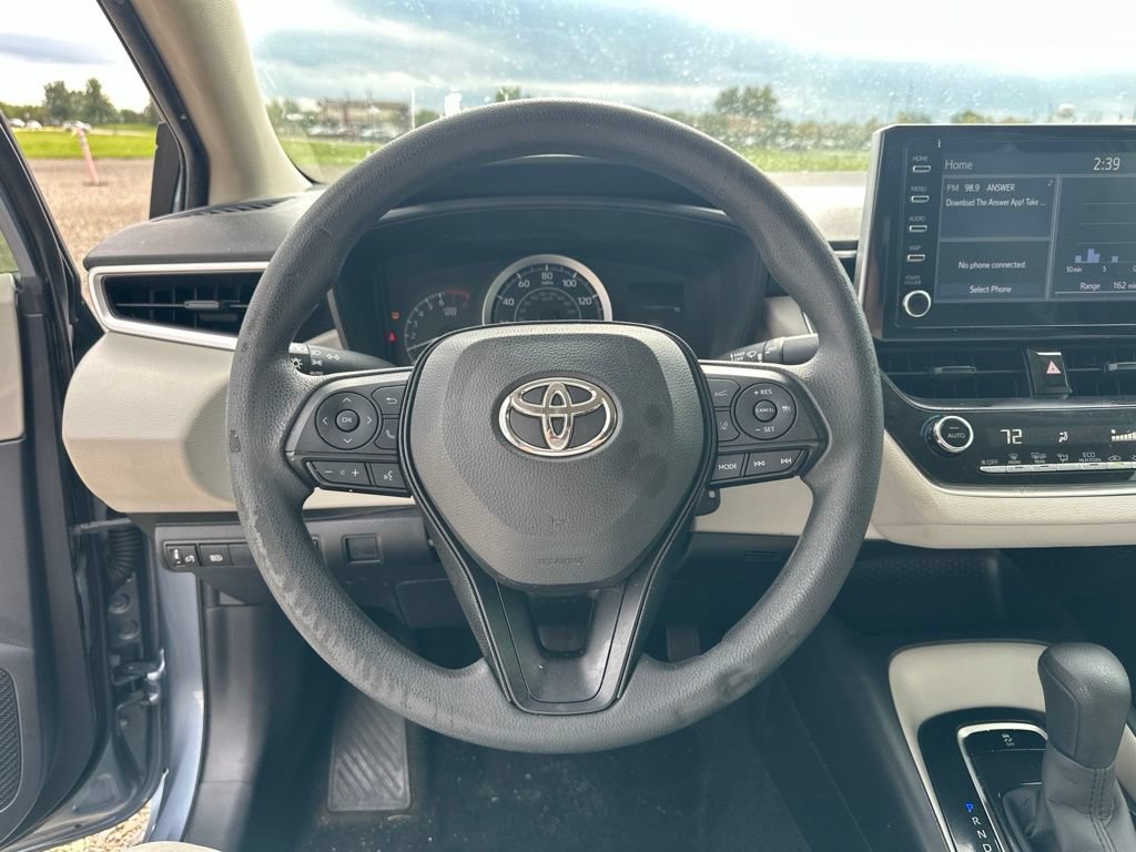 Used 2020 Toyota Corolla LE FWD image 19