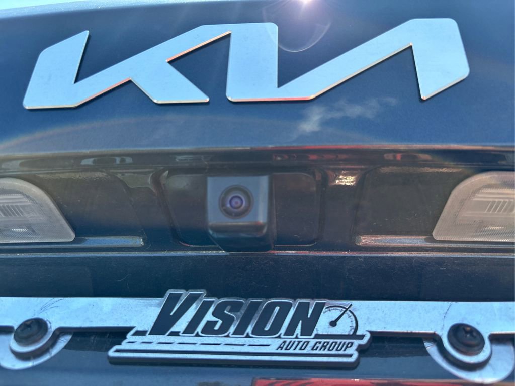 Certified 2025 Kia Sorento S image 14