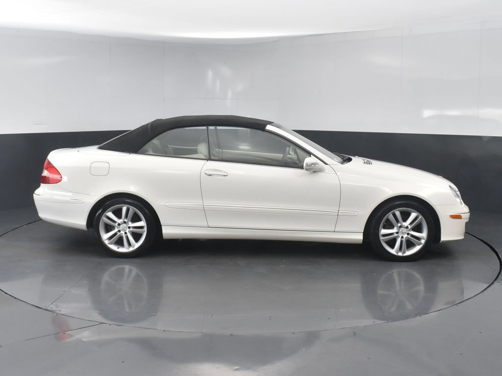 Used 2008 Mercedes-Benz CLK 350 Cabriolet image 4