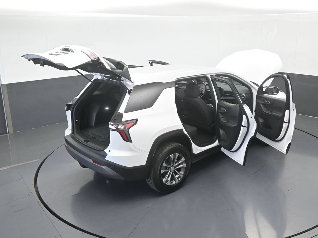 Used 2026 Chevrolet Equinox LT FWD image 64