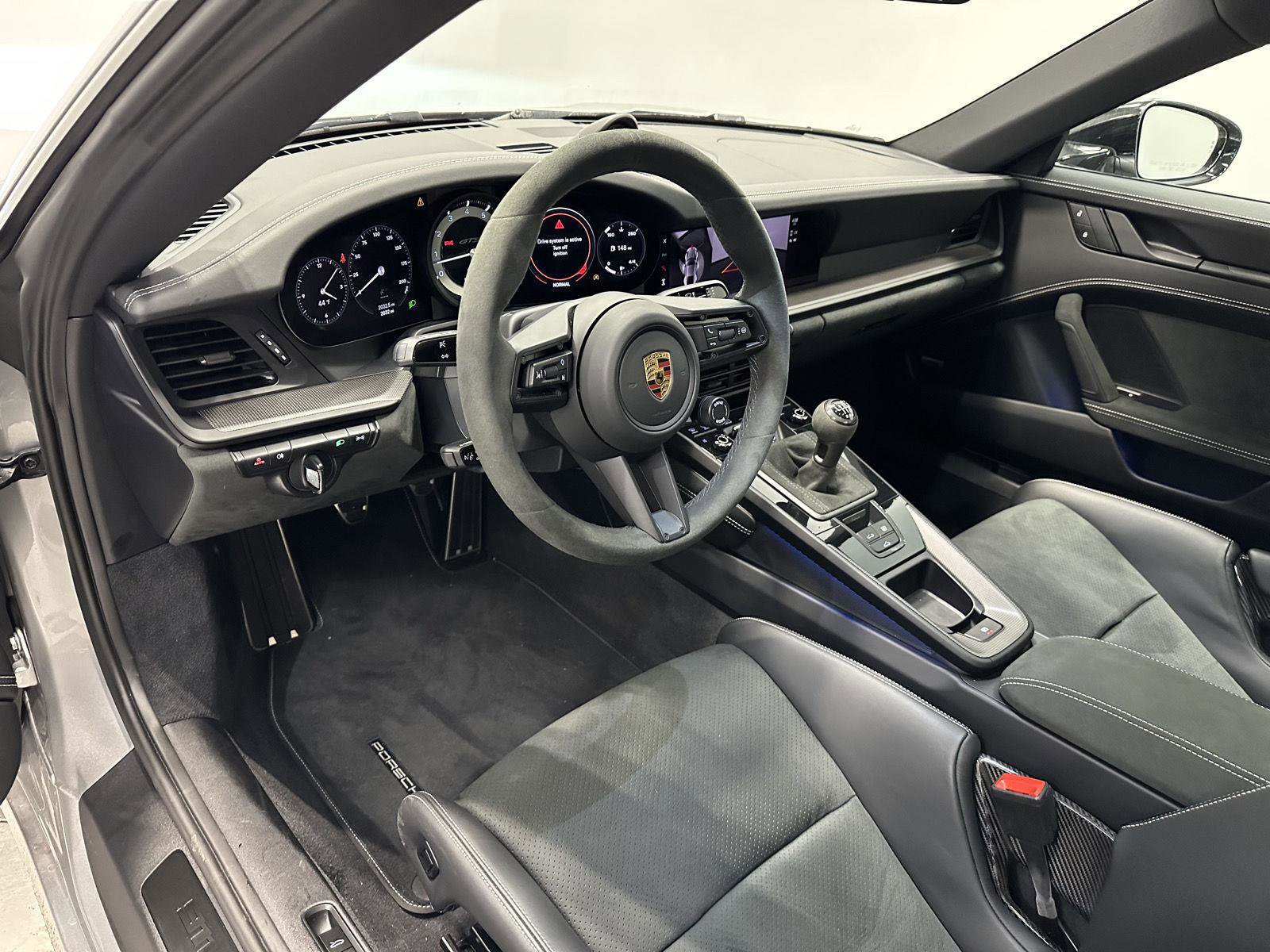 Certified 2024 Porsche 911 Carrera GTS image 5