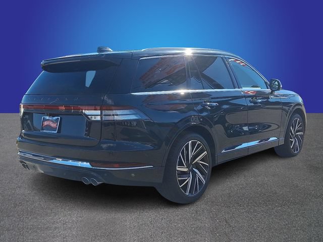 New 2025 Lincoln Aviator Black Label AWD/4WD image 3