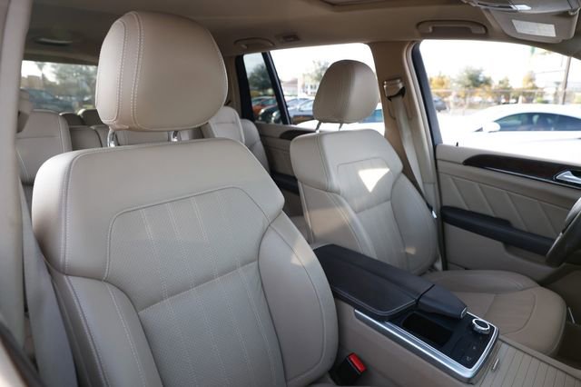 Used 2016 Mercedes-Benz GL 450 4MATIC 4dr GL 450 image 17