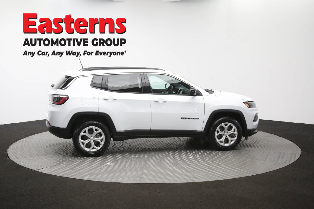 Used 2024 Jeep Compass Latitude AWD/4WD image 46