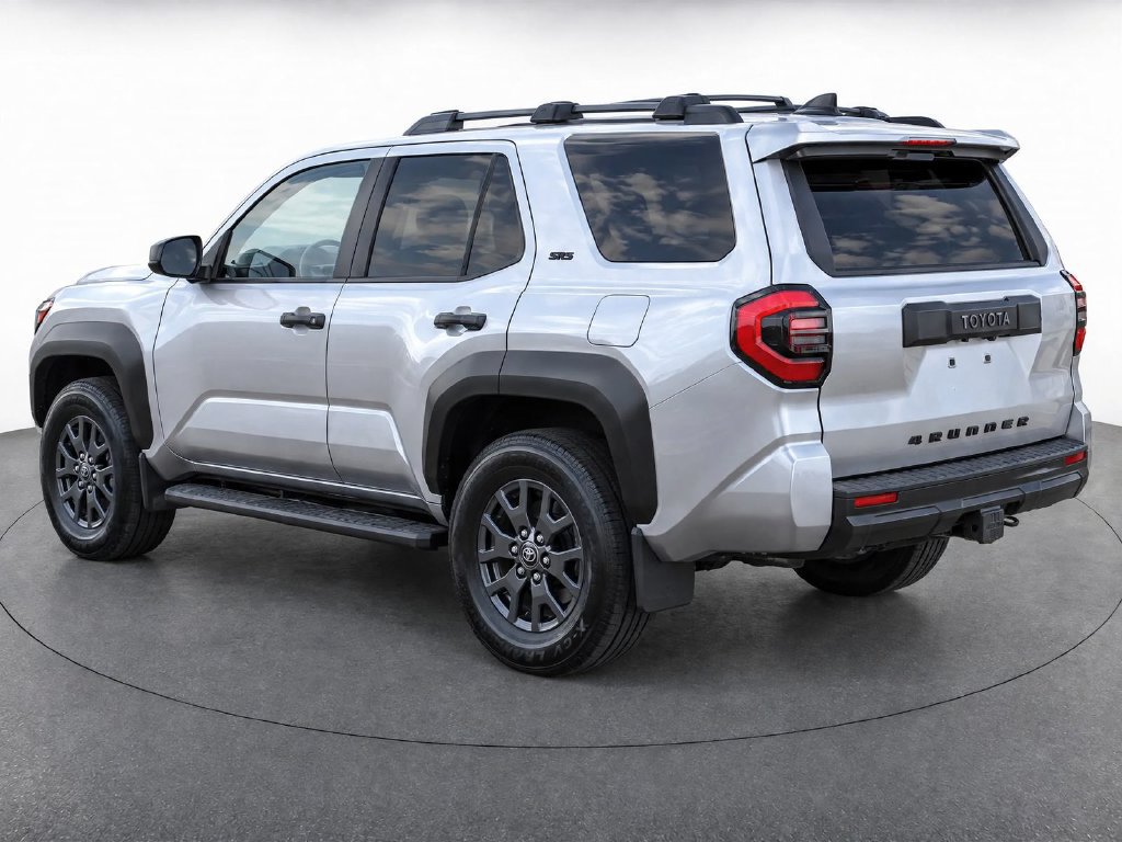 Certified 2025 Toyota 4Runner SR5 AWD/4WD image 3