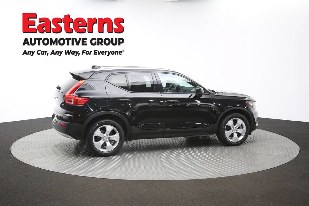 Used 2022 Volvo XC40 T5 Momentum AWD/4WD image 43