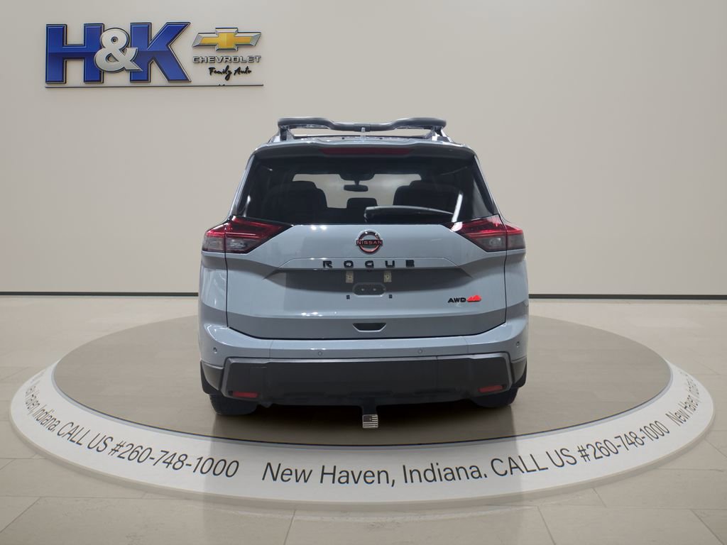Used 2025 Nissan Rogue SV AWD/4WD image 5