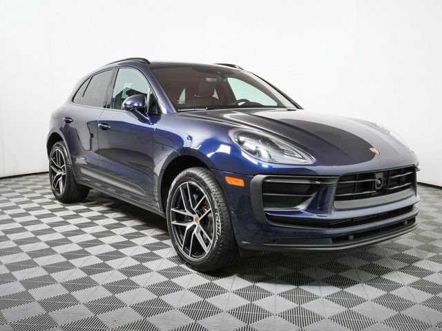 Certified 2023 Porsche Macan Turbo AWD/4WD image 28