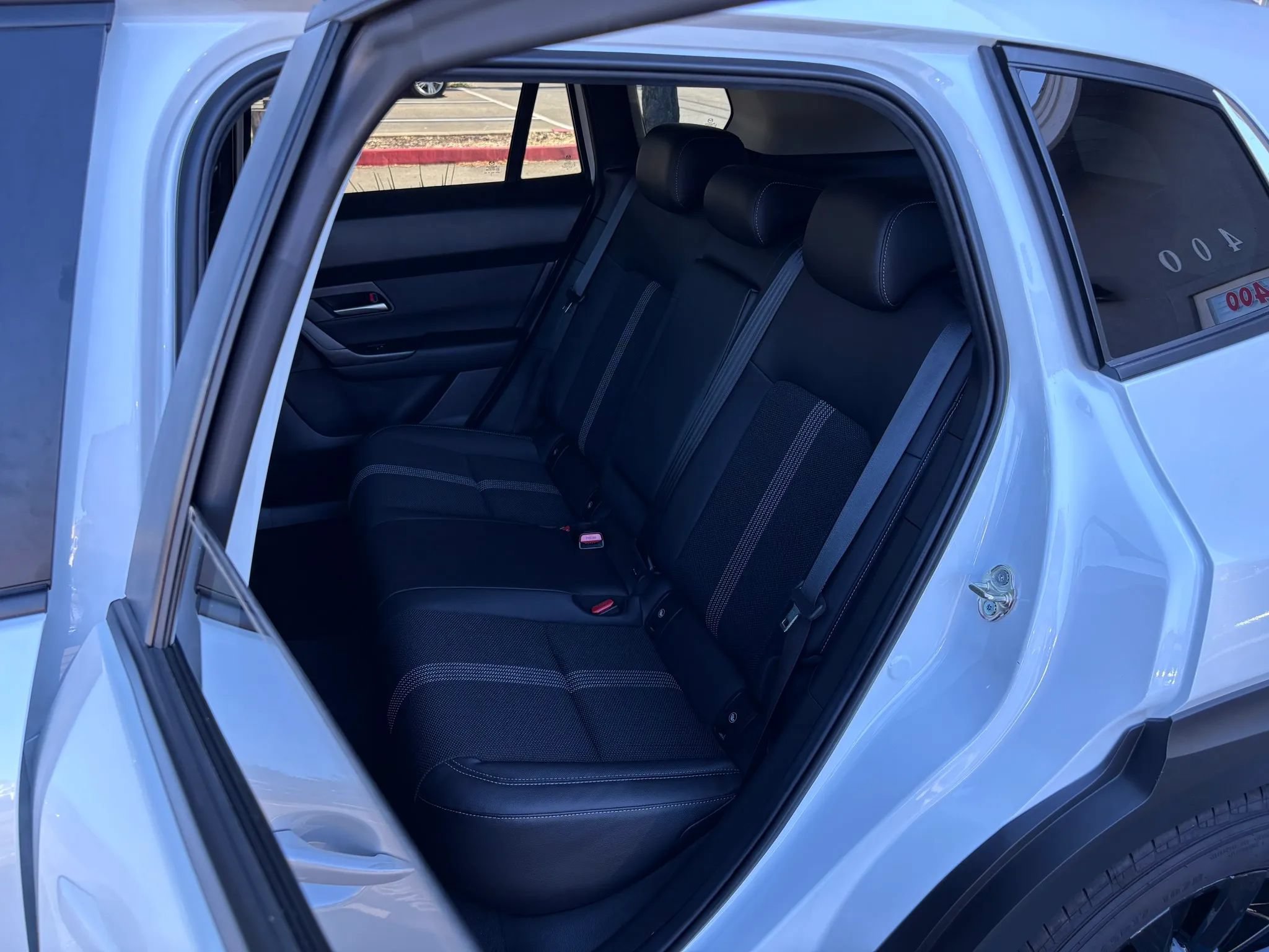 Used 2025 MAZDA CX-50 AWD 2.5 S w/ Accent Package image 12