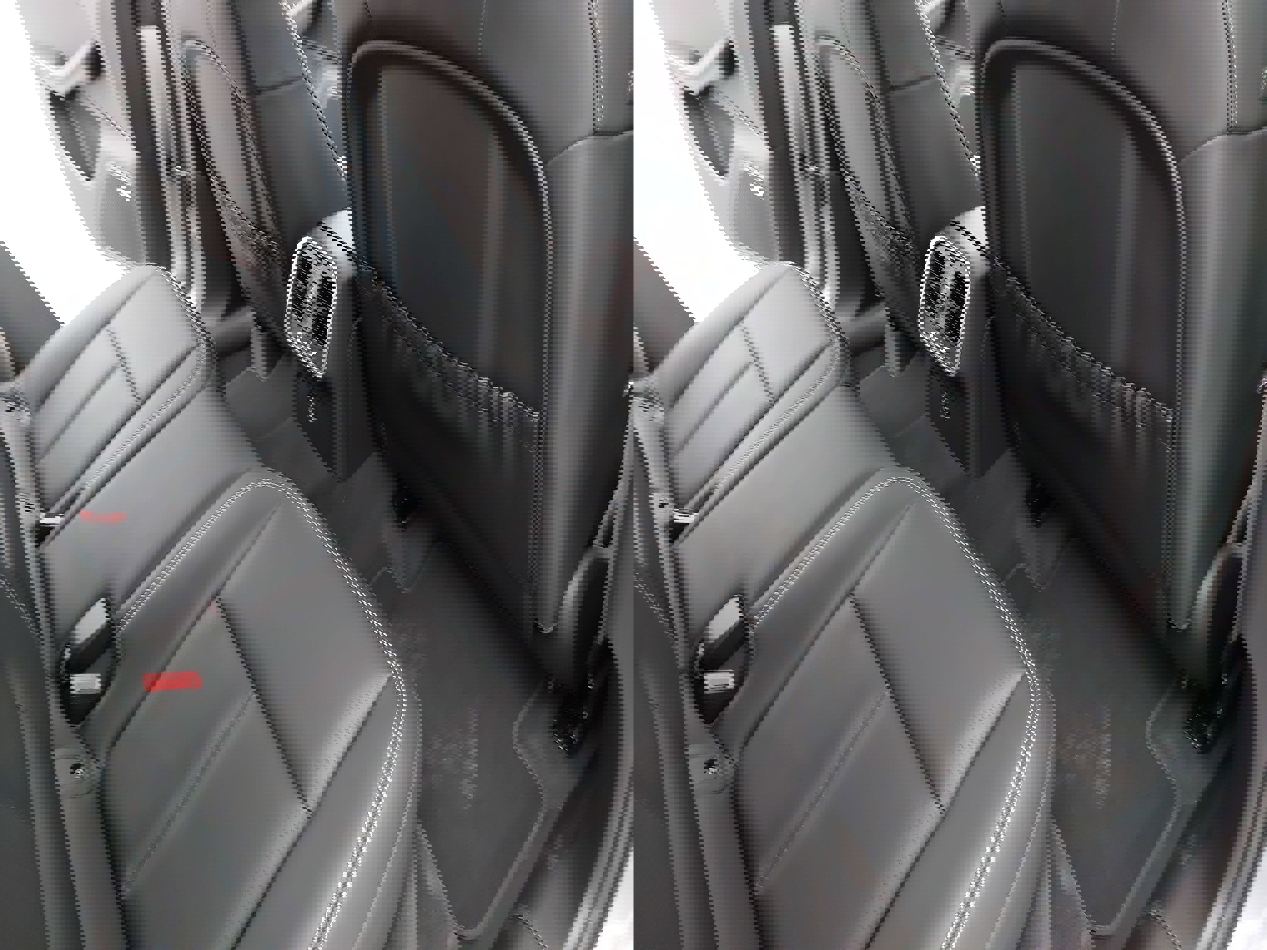 New 2026 Porsche Macan AWD/4WD image 13