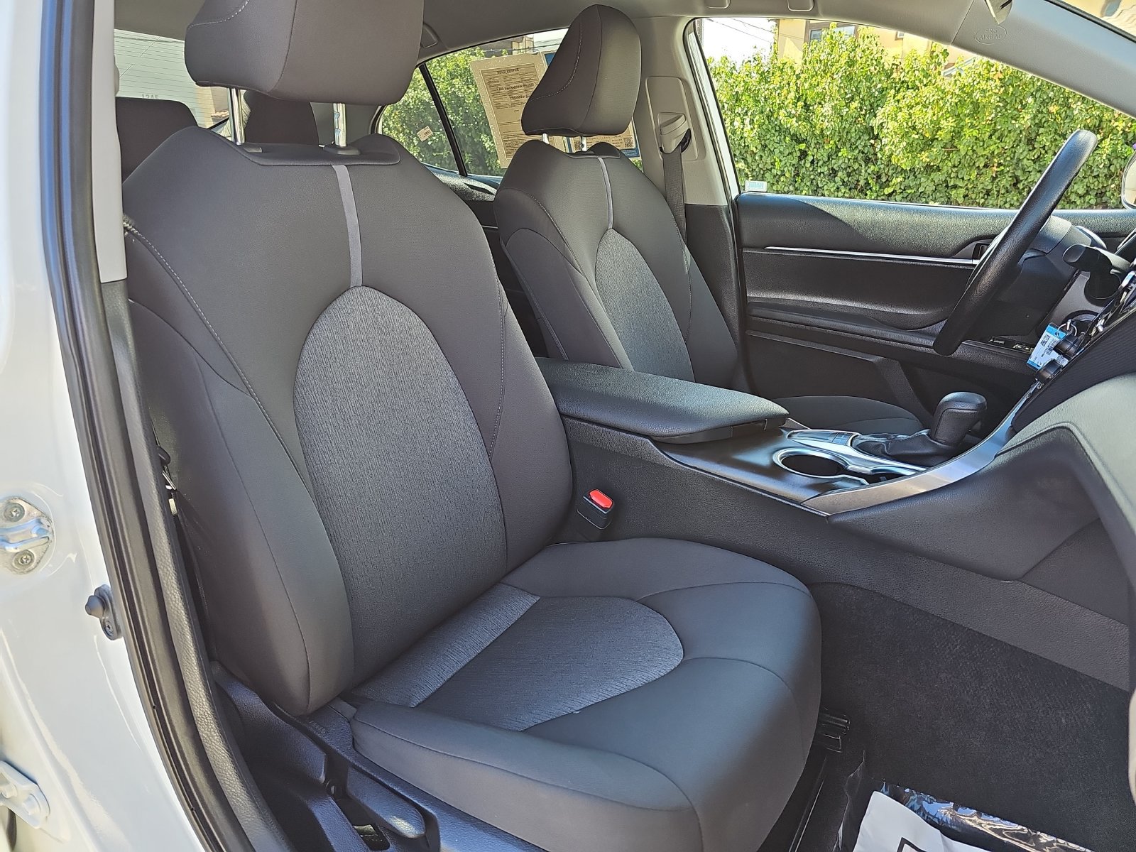 Used 2024 Toyota Camry LE FWD image 10