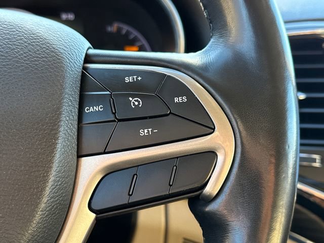 Used 2021 Jeep Grand Cherokee Limited w/ Luxury Group II image 28