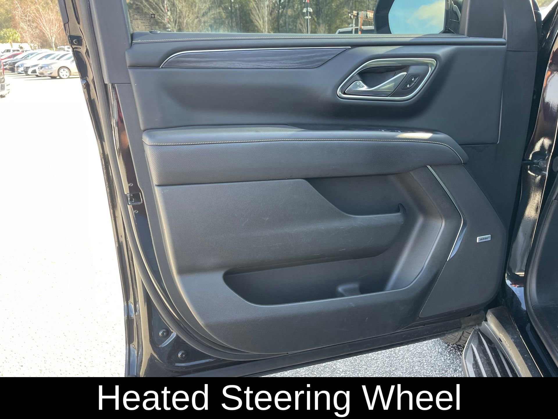 Used 2024 GMC Yukon XL SLT w/ SLT Luxury Package image 11