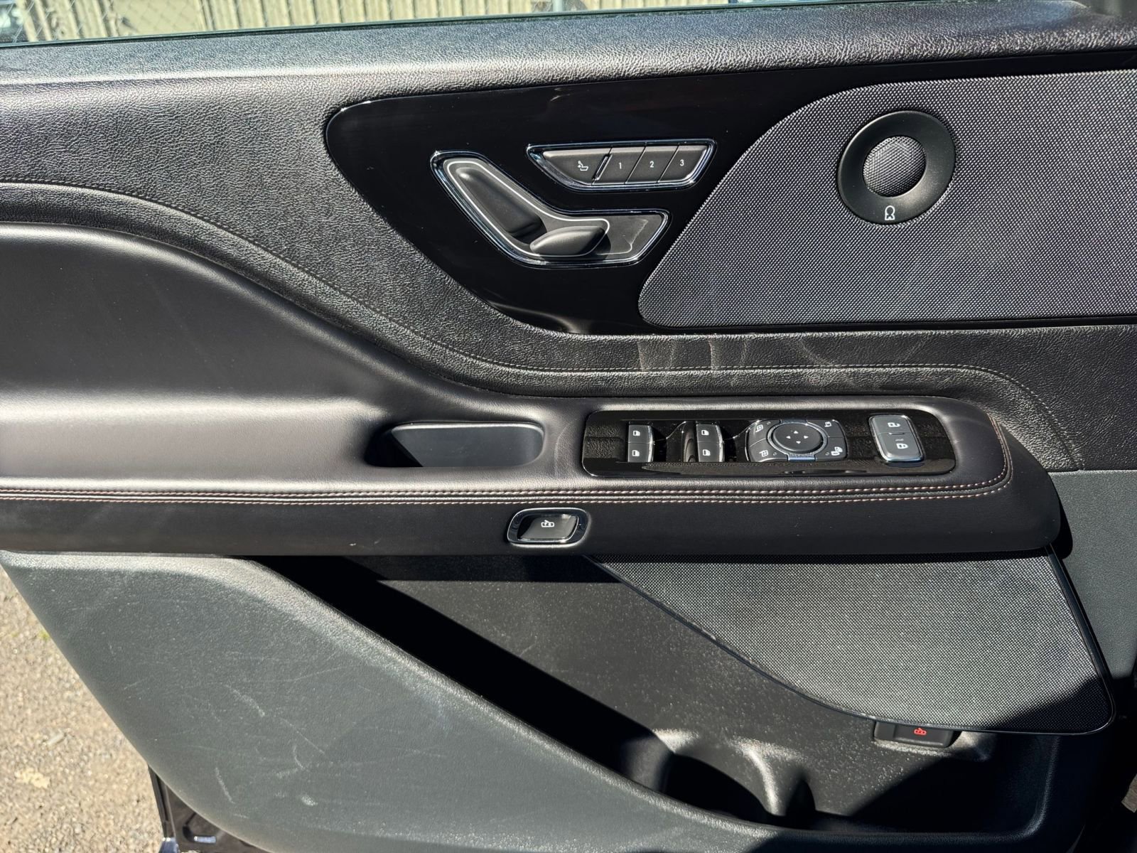 Used 2024 Lincoln Aviator Reserve image 18