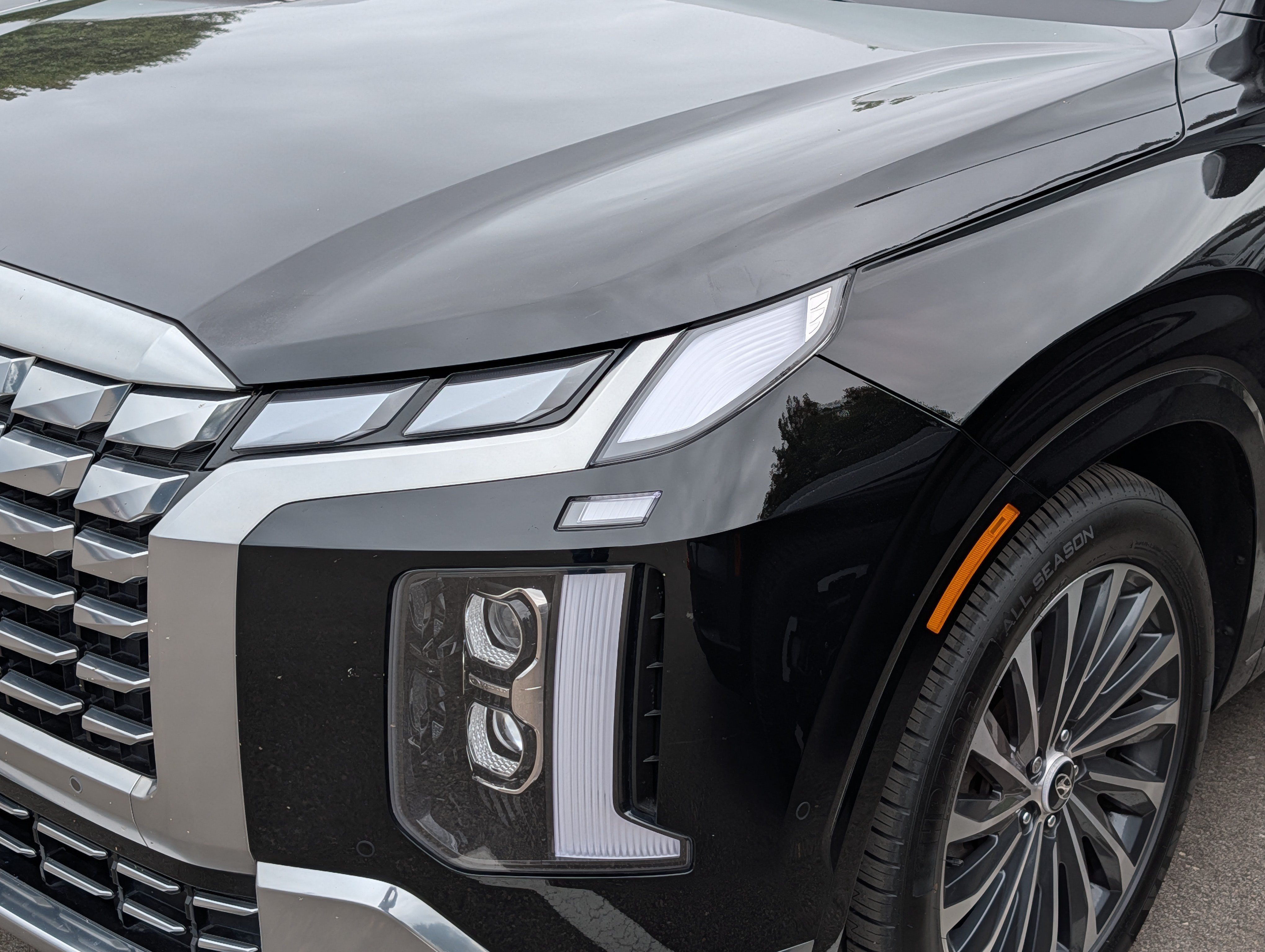 Certified 2024 Hyundai Palisade Calligraphy AWD/4WD image 16