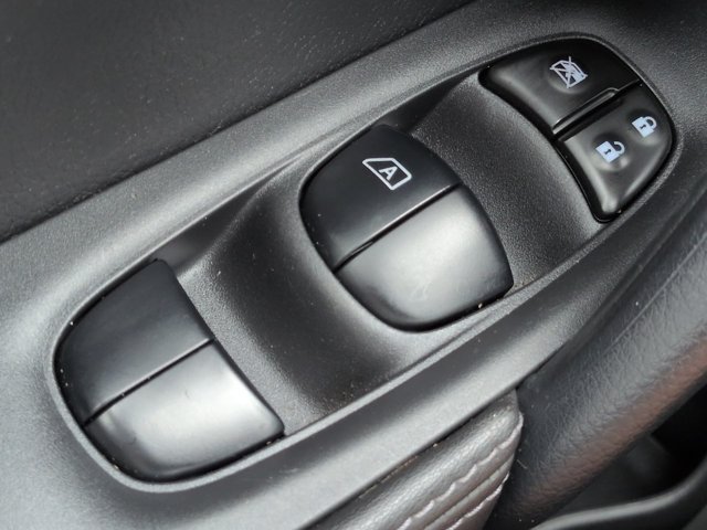 Used 2022 Nissan Rogue Sport SL AWD/4WD image 24