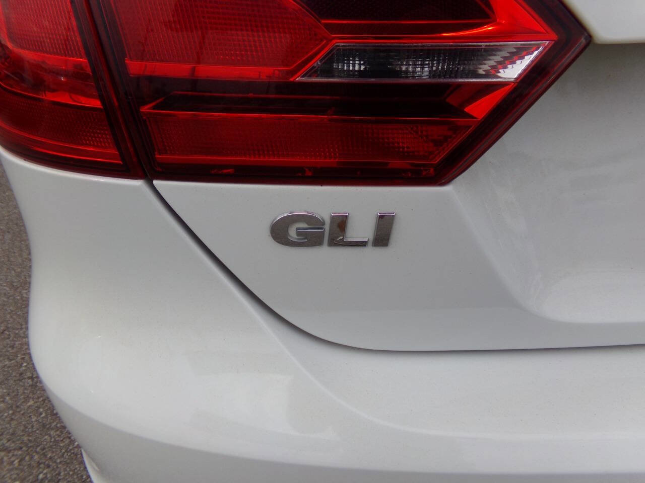 Used 2013 Volkswagen Jetta GLI Autobahn image 39