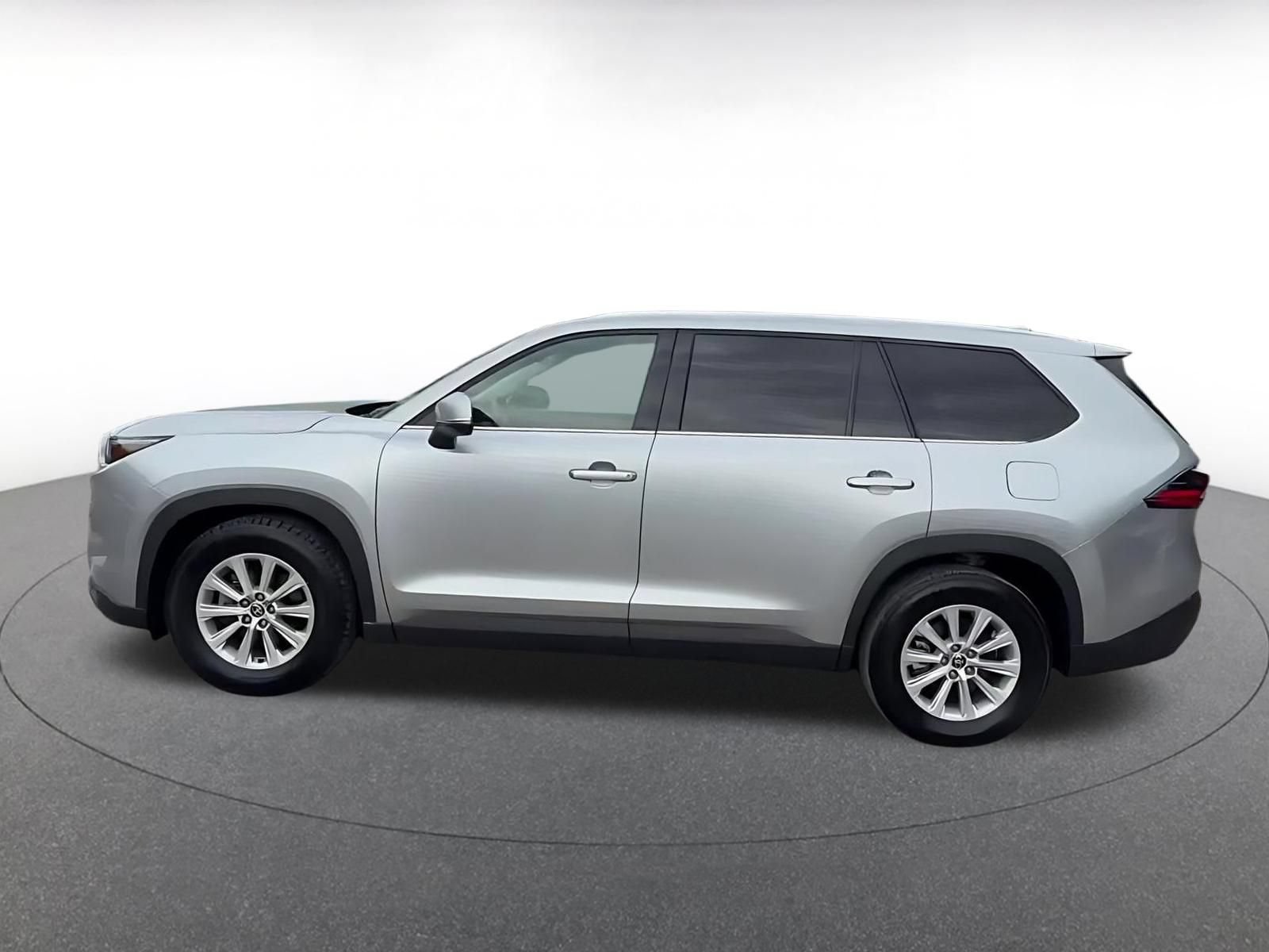 Used 2025 Toyota Grand Highlander FWD image 9