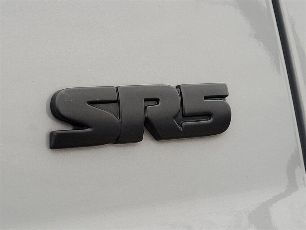 Used 2020 Toyota Tundra SR5 image 5