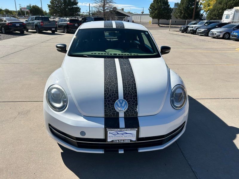 Used 2012 Volkswagen Beetle 2.0T image 2