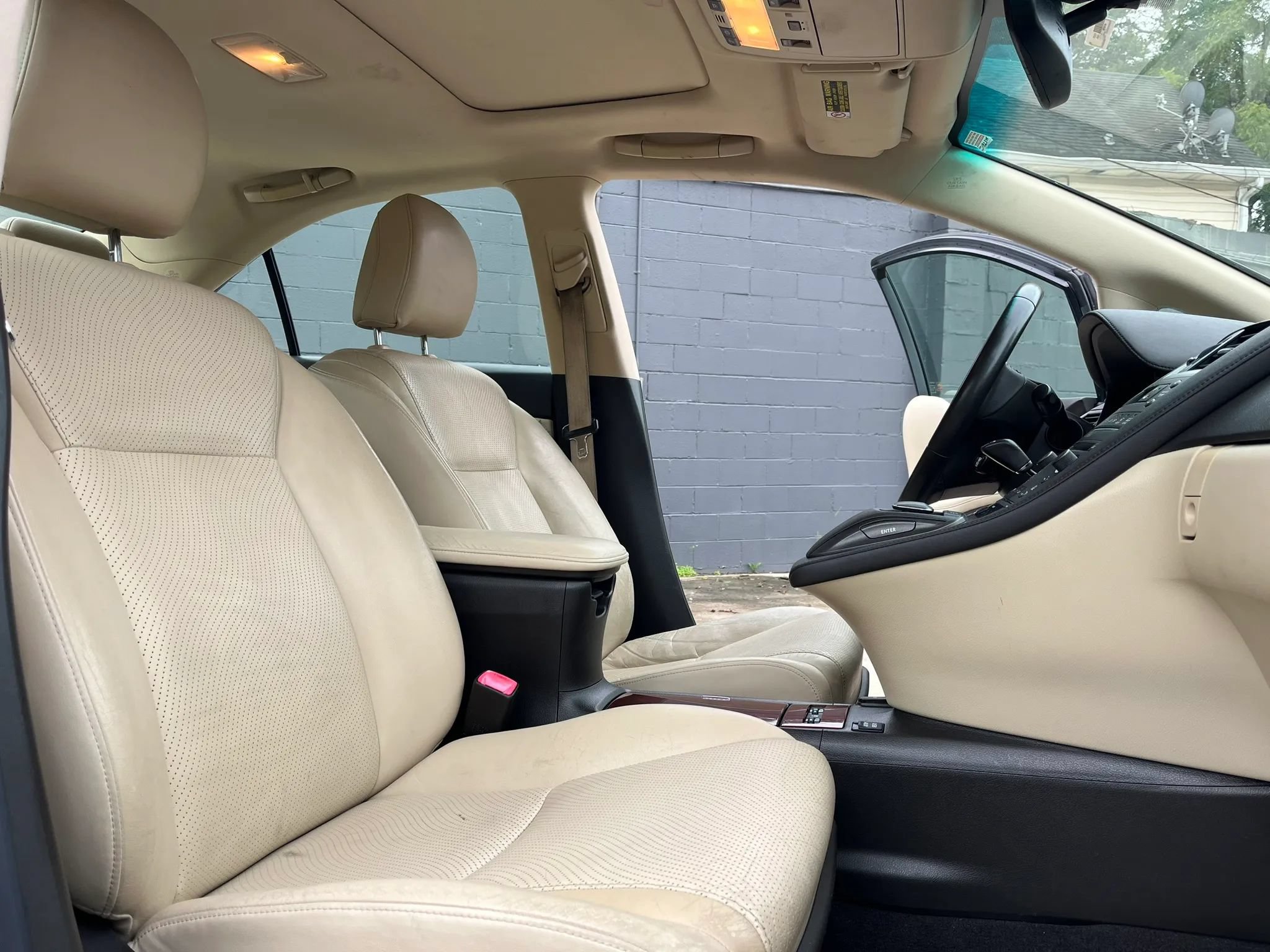Used 2010 Lexus HS 250h Premium w/ Park Assist Pkg FWD image 18