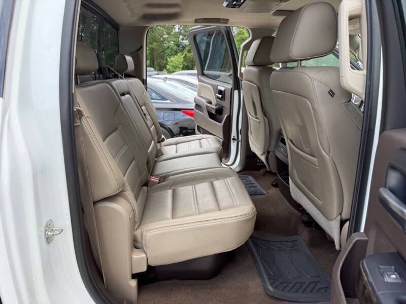 Used 2015 GMC Sierra 2500 Denali w/ Duramax Plus Package AWD/4WD image 10
