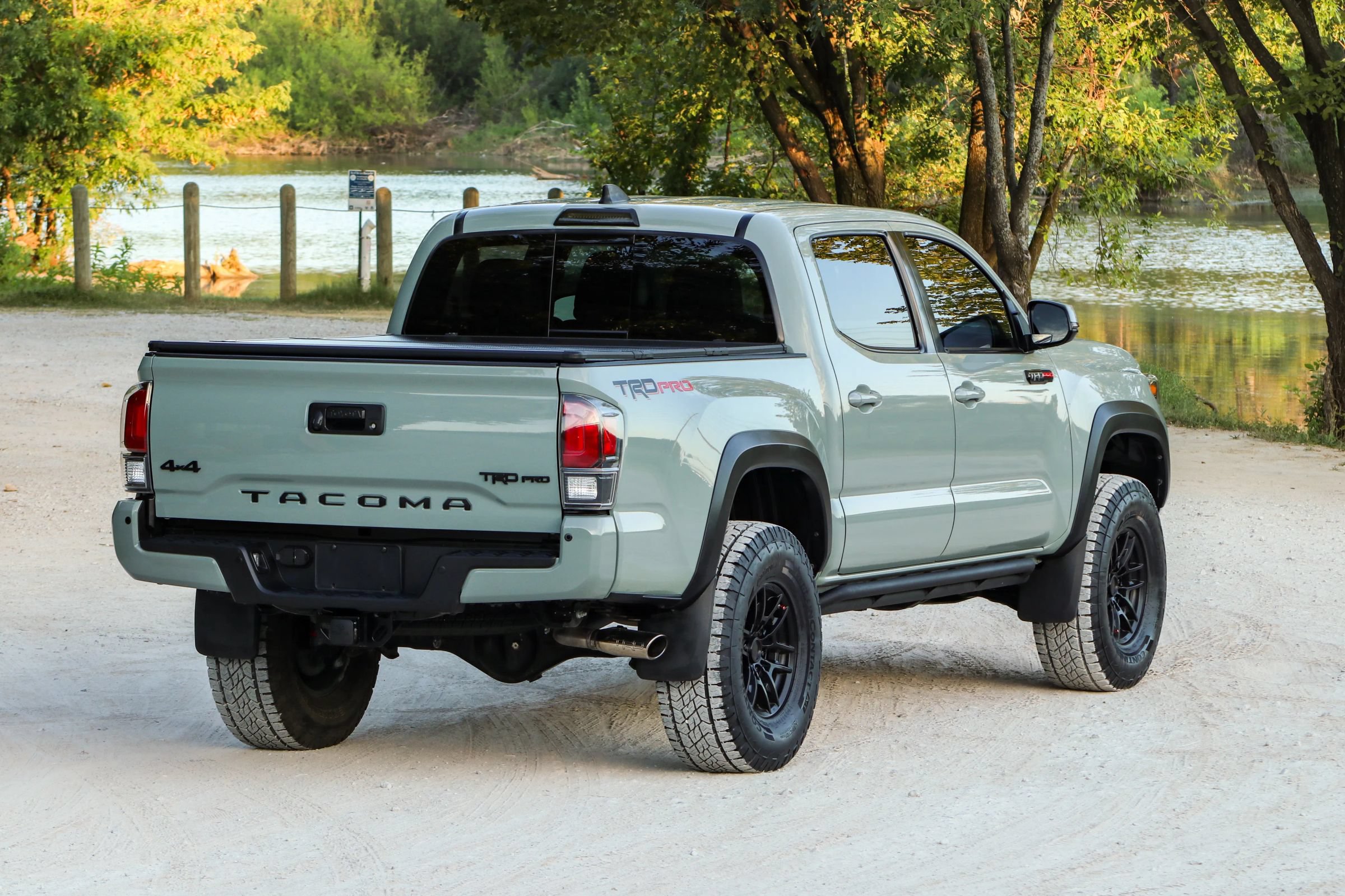 Used 2021 Toyota Tacoma TRD Pro AWD/4WD image 5