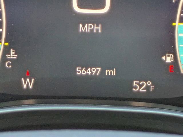 Used 2021 Chrysler Pacifica Touring-L image 33