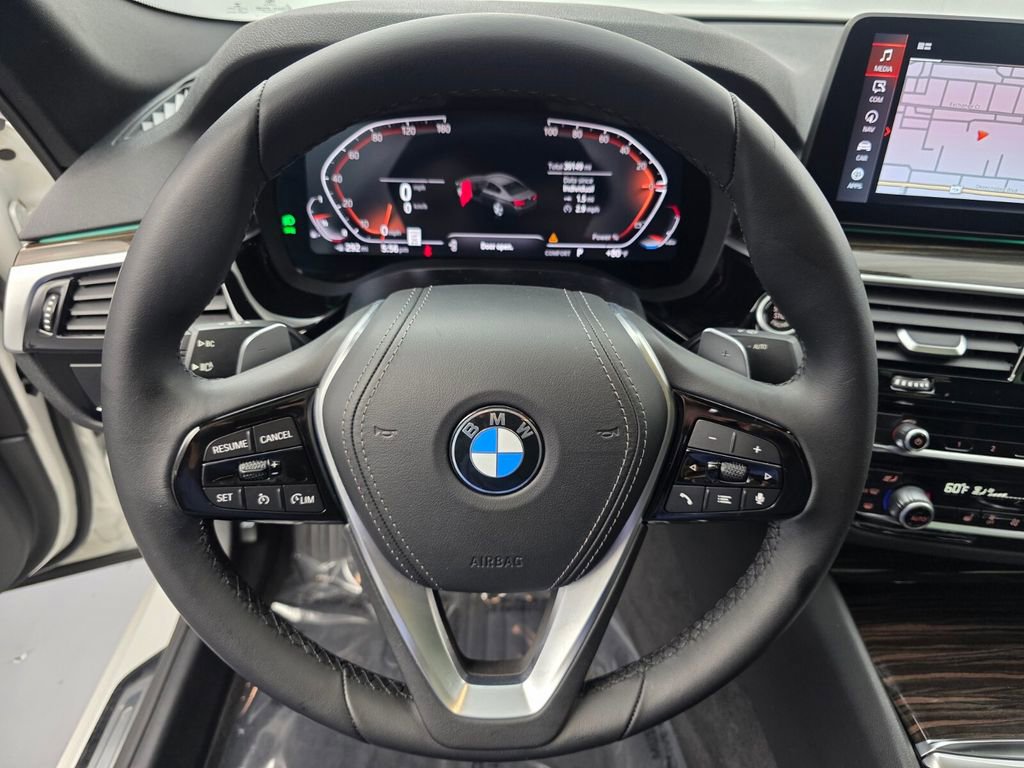 Used 2021 BMW 540i 540i w/ Convenience Package image 18