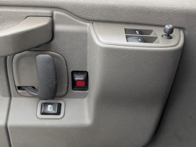 Used 2021 Chevrolet Express 2500 w/ Communications Package image 21