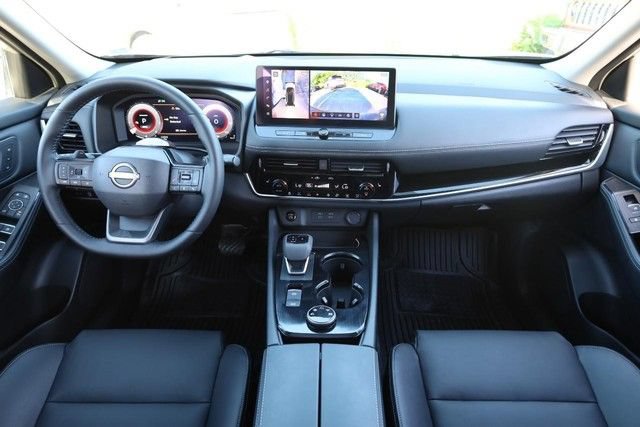 Certified 2025 Nissan Rogue SL w/ Tech Package AWD/4WD image 27