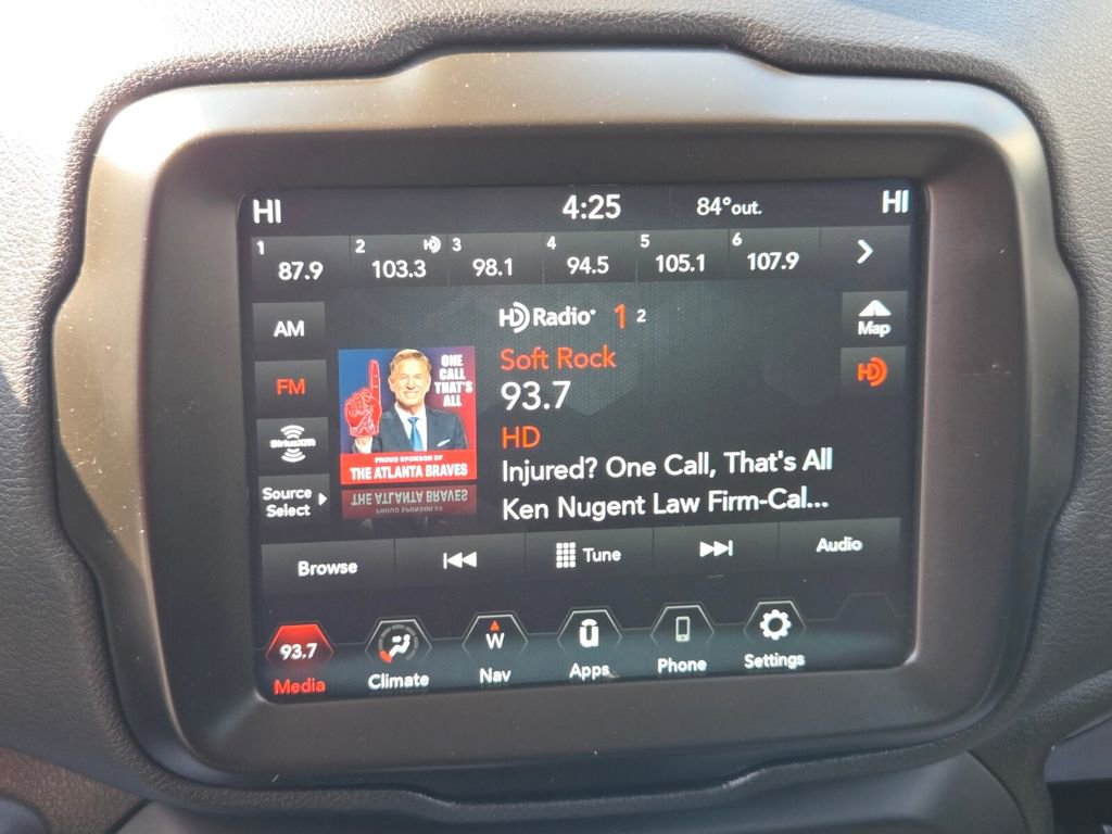 Used 2023 Jeep Renegade Trailhawk image 21