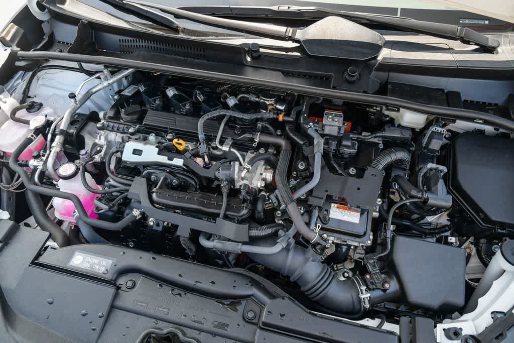 Used 2024 Toyota Prius LE FWD image 27