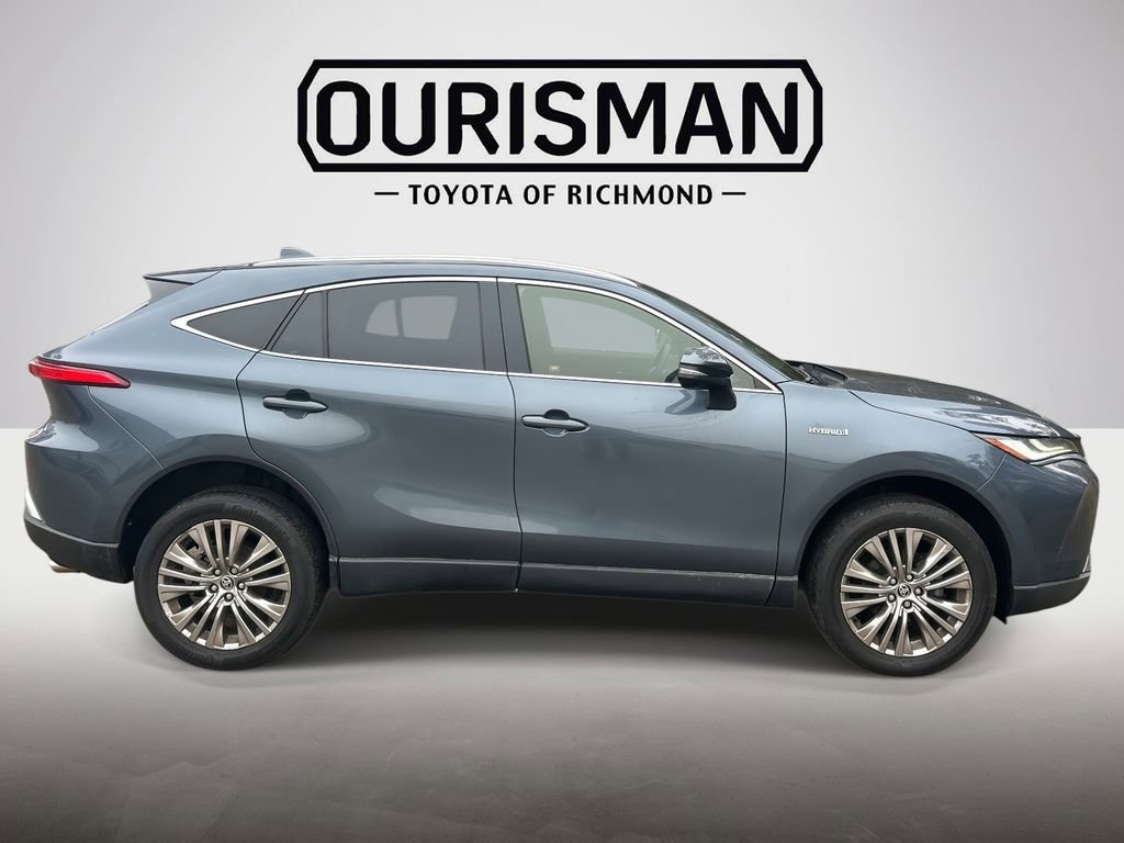 Certified 2021 Toyota Venza XLE w/ Softex Package image 3