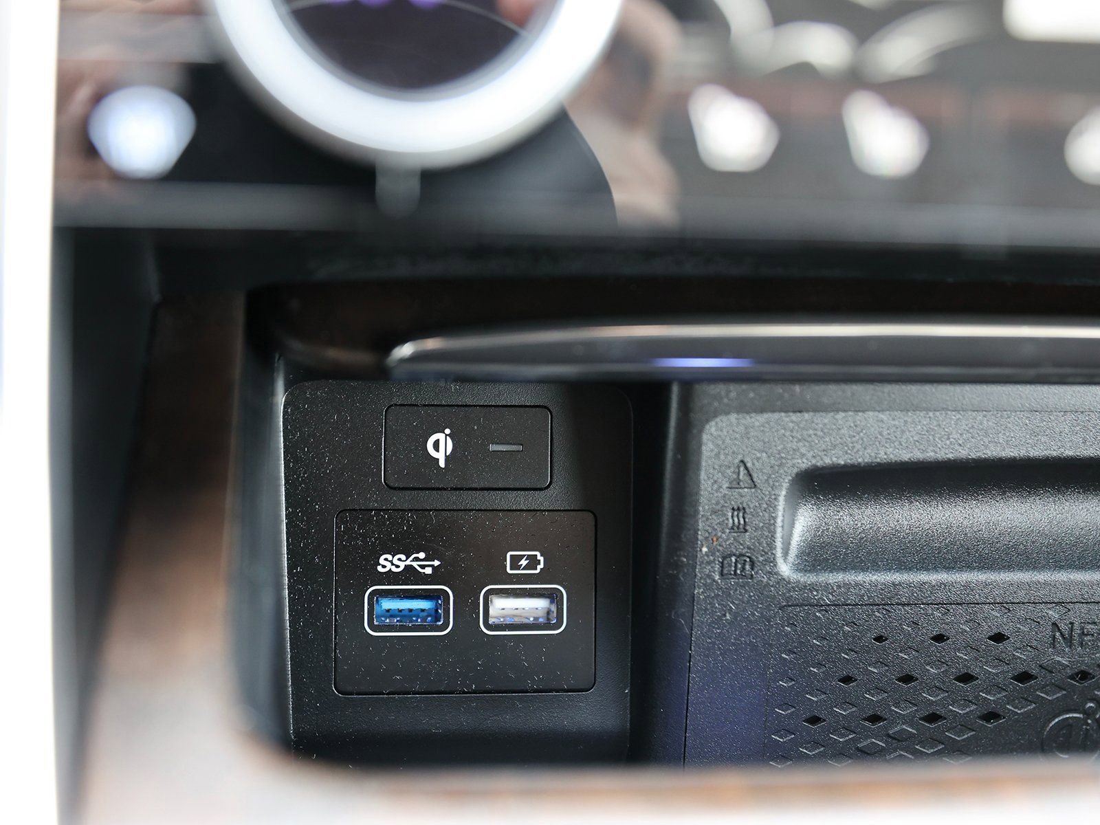 Used 2024 Genesis GV80 3.5T Prestige Signature image 30