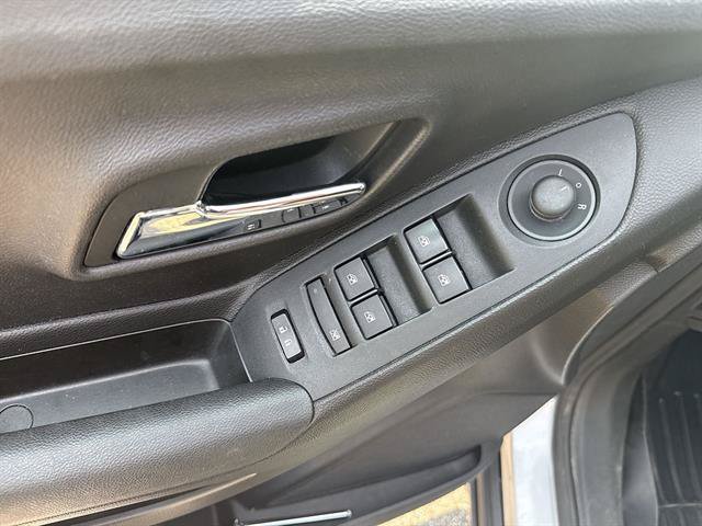Used 2018 Chevrolet Trax LT w/ LT Convenience Package FWD image 43