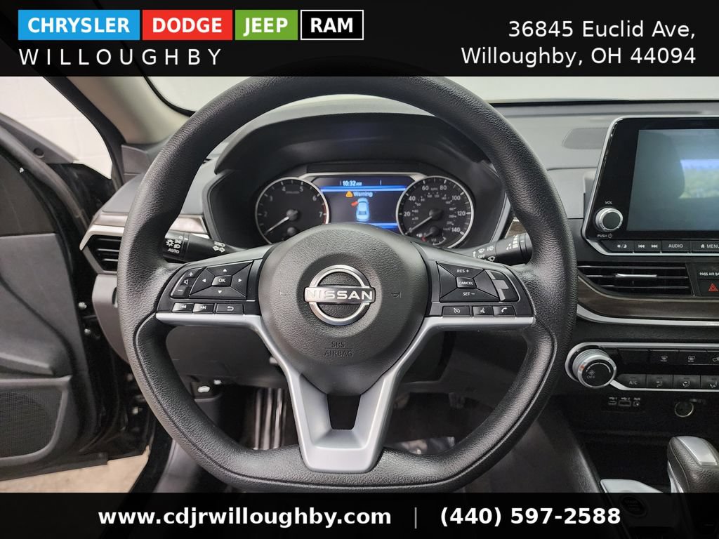 Used 2025 Nissan Altima 2.5 SV AWD/4WD image 17