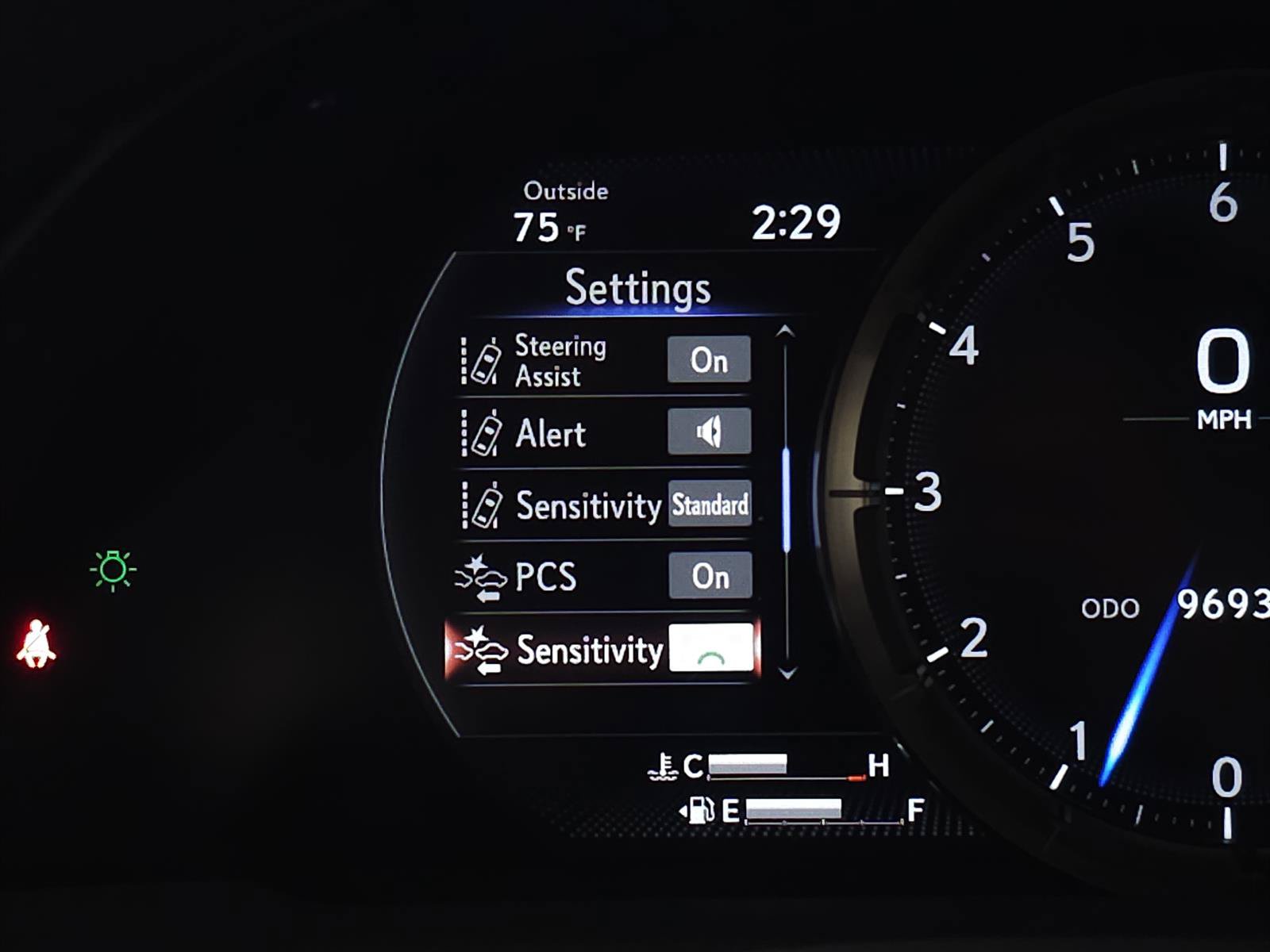 Used 2018 Lexus LS 500 F Sport w/ Accessory Package (Z2) AWD/4WD image 21